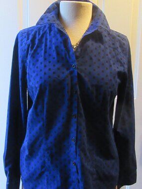 Chico's size 0 royal blue long-sleeved cotton button-down; black square print